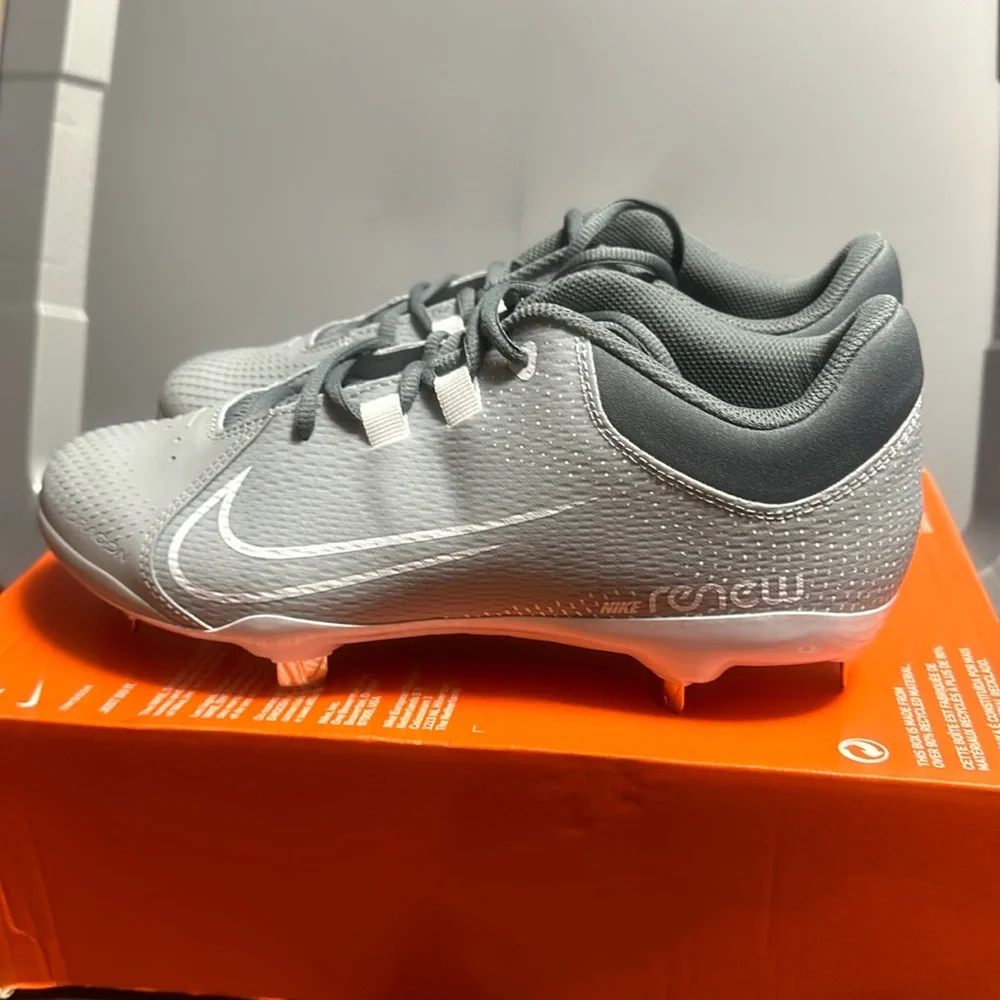 Nike Women's Hyperdiamond 4 Pro Metal Fastpitch Softball Cleats:GRAY: NIB: SZ 10
